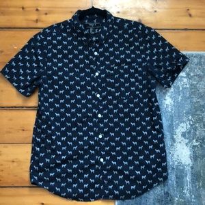 Short sleeve button up